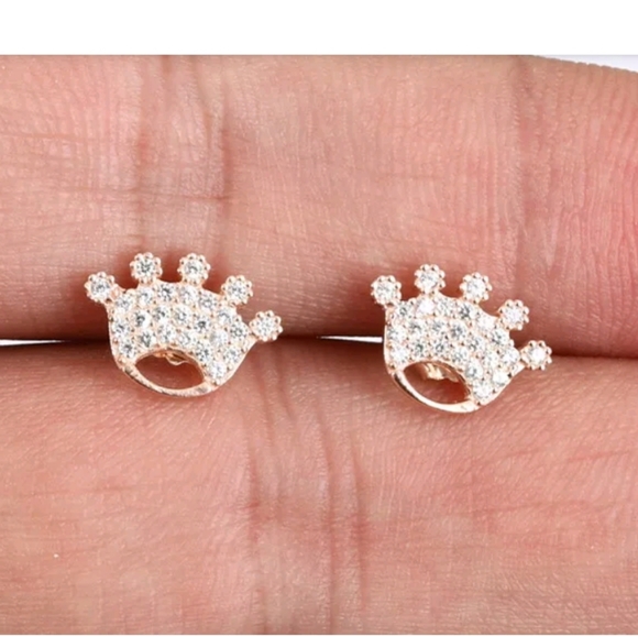 White sapphire & rose gold crown earrings studs - Picture 2 of 4